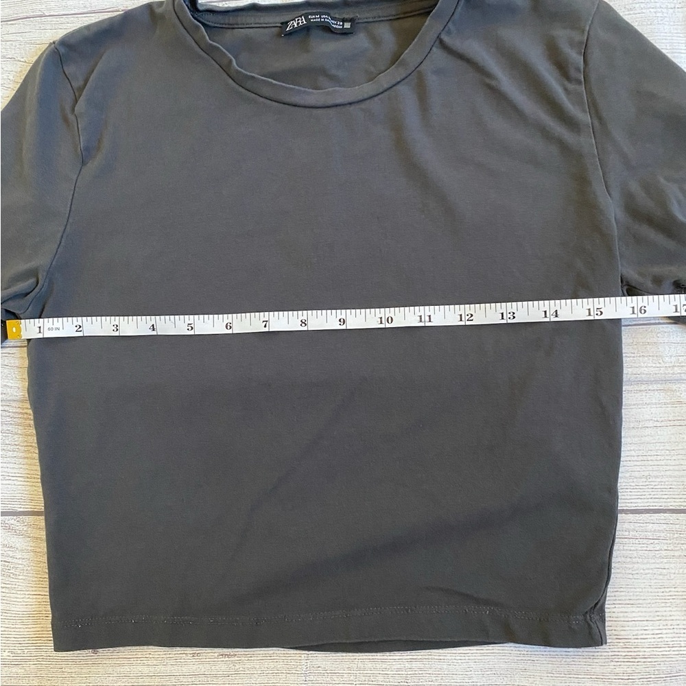 Zara Women’s Gray Crop Top - Picture 3 of 5
